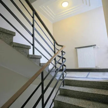 Concierge Stalowa شقة *